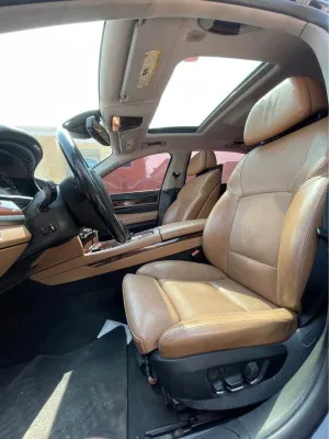 2012 بي أم دابليو الفئة - 7 750i