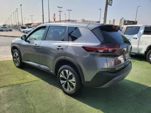 2022 نيسان روج SV