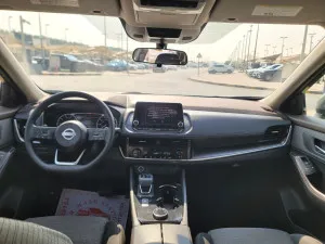 2022 نيسان روج SV
