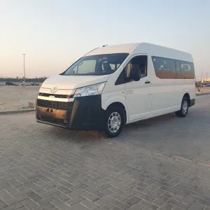 2022 Toyota Hiace Commuter High Roof