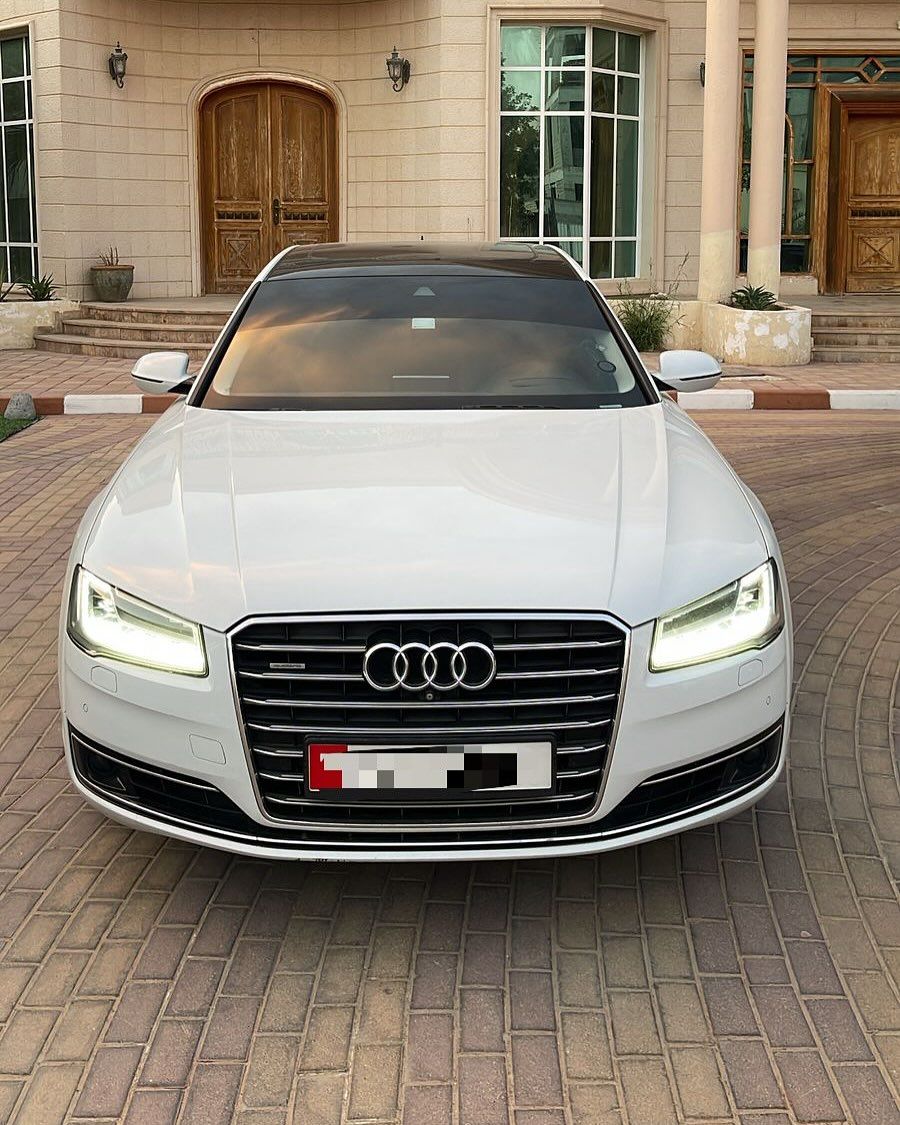 2015 اودي آي ٨ 4.0T quattro