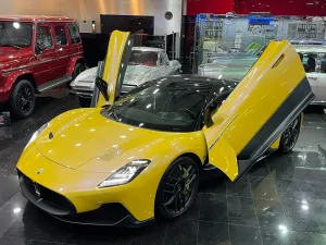 2022 مازيراتي ام سي 20 Standard