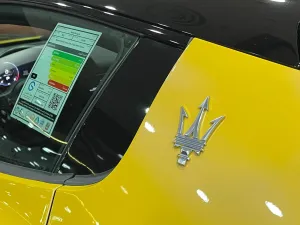 2022 مازيراتي ام سي 20 Standard