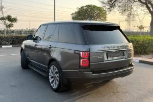 2018 لاند روفر رينج روفر HSE
