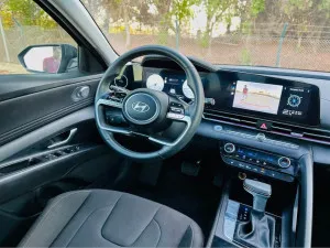 2024 Hyundai Elentra SE