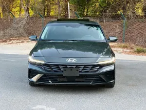 2024 Hyundai Elentra SE