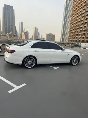 2019 مرسيدس-بنز الفئة - E E300