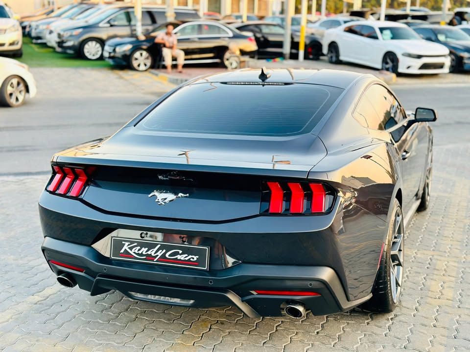 2024 فورد موستانج EcoBoost Fastback