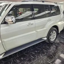 2016 ميتسوبيشي باجيرو GLS