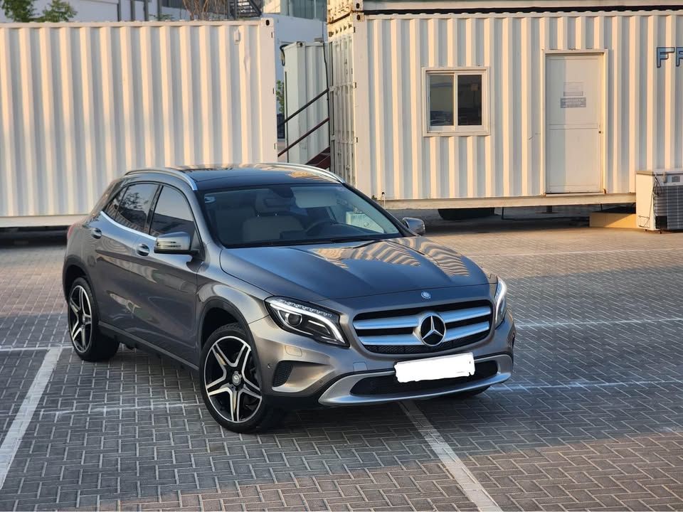 2015 مرسيدس-بنز GLA - جي ال اي GLA250