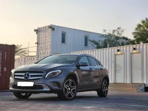 2015 مرسيدس-بنز GLA - جي ال اي GLA250