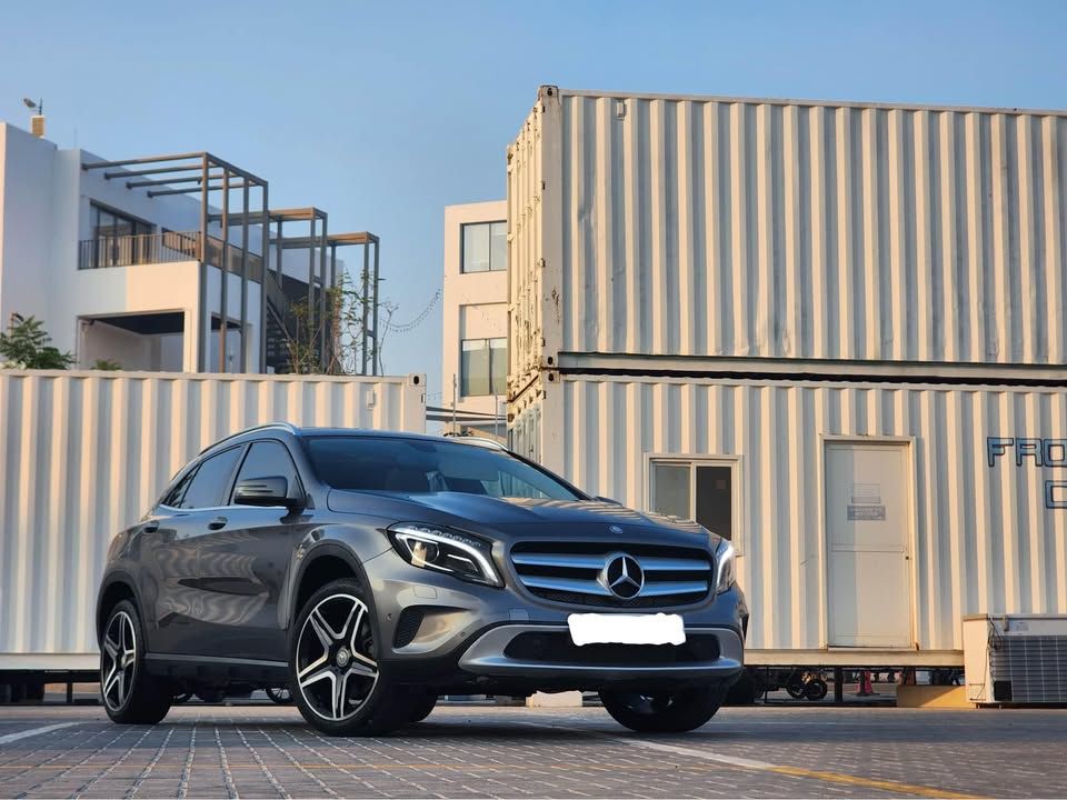 2015 مرسيدس-بنز GLA - جي ال اي GLA250