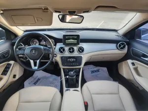 2015 مرسيدس-بنز GLA - جي ال اي GLA250