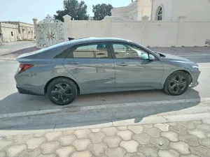 2021 هيونداي النترا SE
