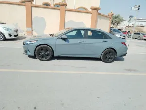 2021 هيونداي النترا SE