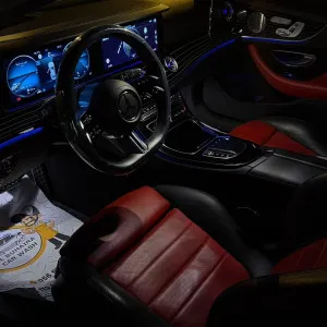 2021 مرسيدس-بنز الفئة - E E300