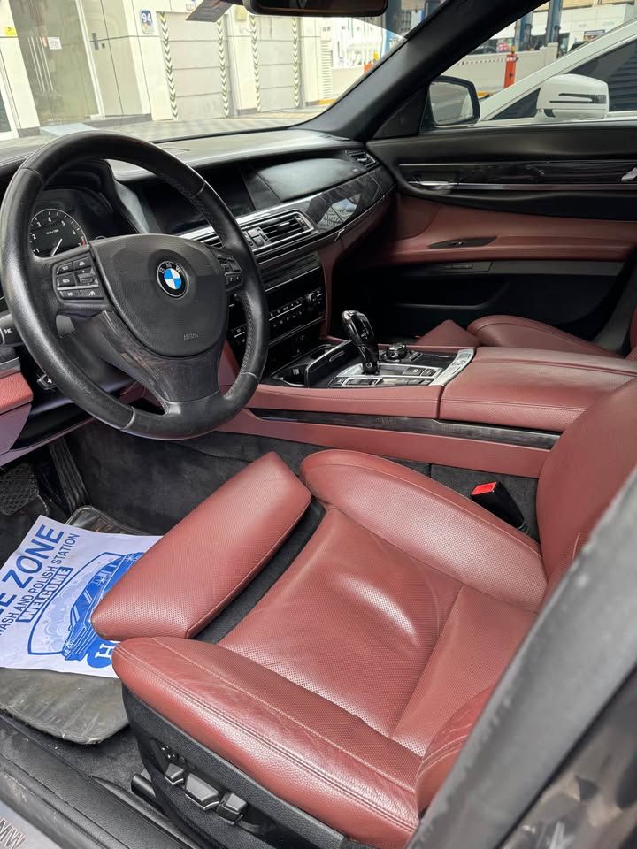 2011 BMW 7-Series 750Li
