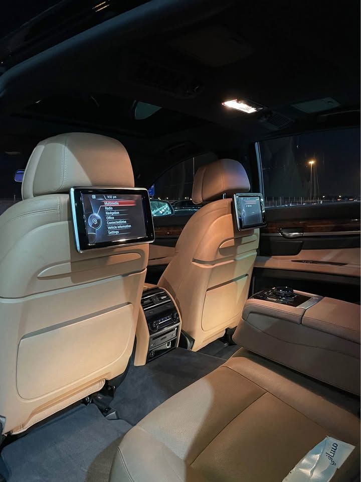 2015 BMW 7-Series 740i