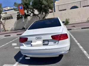 2011 اودي آي ٨ 4.0T quattro