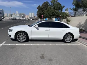 2011 اودي آي ٨ 4.0T quattro