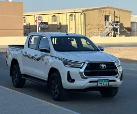 2024 Toyota Hilux DLX