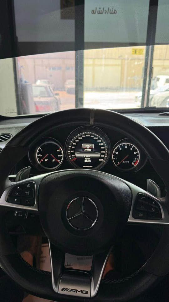 2012 Mercedes-Benz C63 AMG