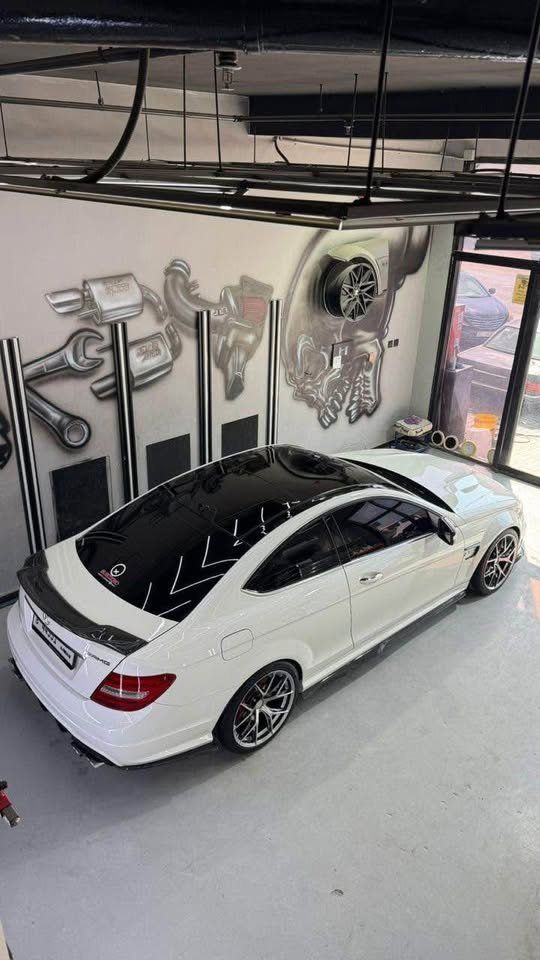 2012 Mercedes-Benz C63 AMG
