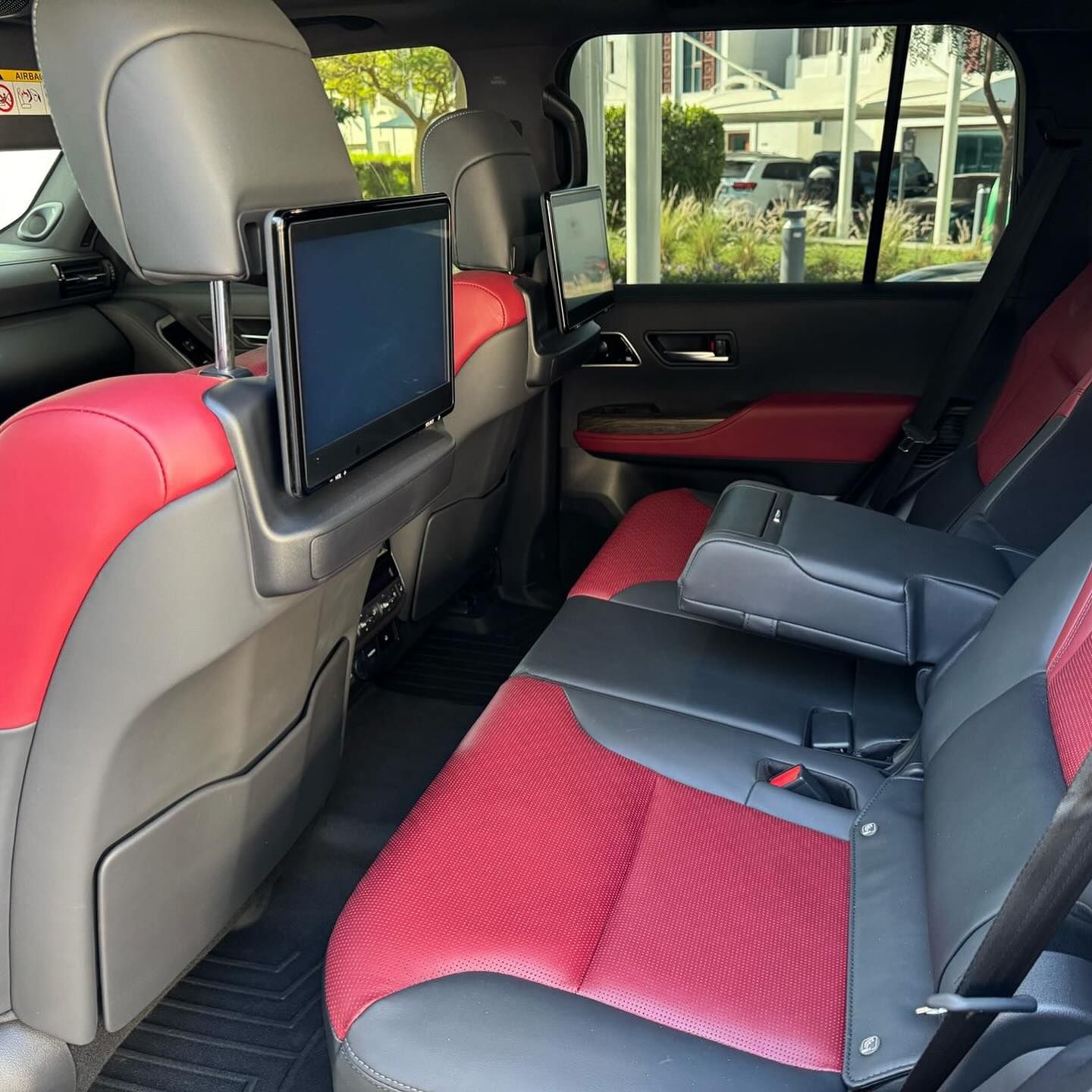 2024 Toyota Land Cruiser VXR
