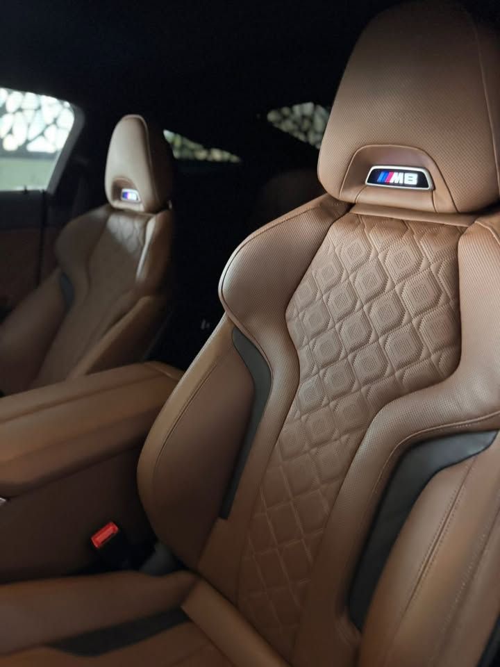 2023 BMW M8 Competition Convertible 4D