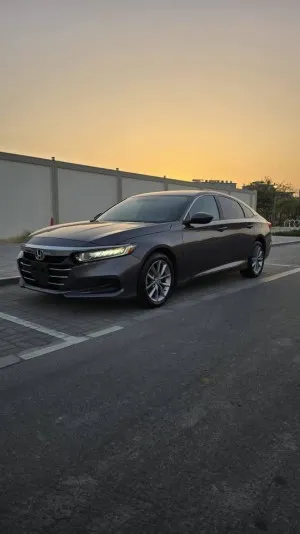 2021 هوندا أكورد DX