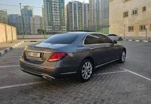 2019 مرسيدس-بنز الفئة - E E300