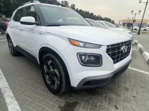 2021 هيونداي فينيو SE