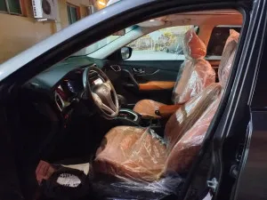 2015 نيسان روج SL