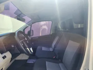 2021 تويوتا هياس Commuter