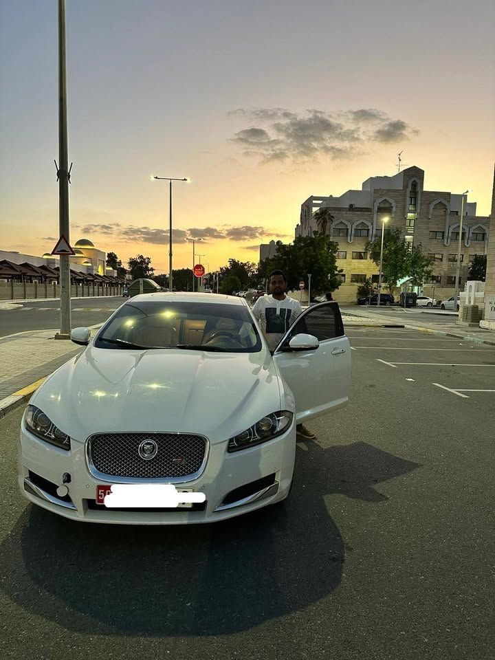 2013 جاكوار اكس اف S