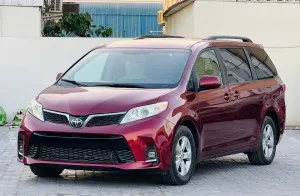 2017 Toyota Sienna LE