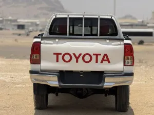 2016 Toyota Hilux DLX