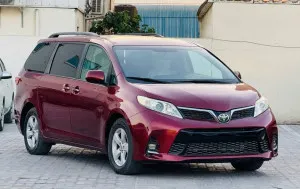 2017 Toyota Sienna LE