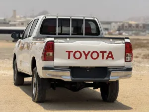 2016 Toyota Hilux DLX