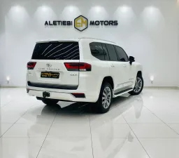 2023 تويوتا لاند كروزر GXR