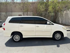 2015 تويوتا إينوفا 2.7 VX 7 STR