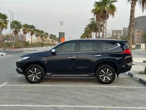 2017 Mitsubishi Montero LS