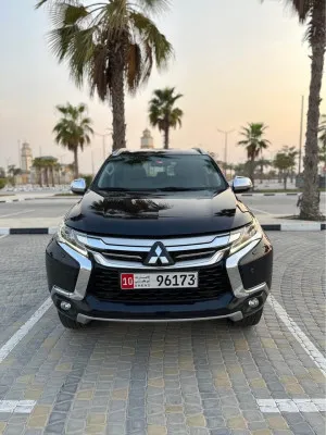 2017 Mitsubishi Montero LS