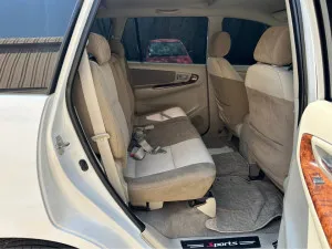 2015 تويوتا إينوفا 2.7 VX 7 STR