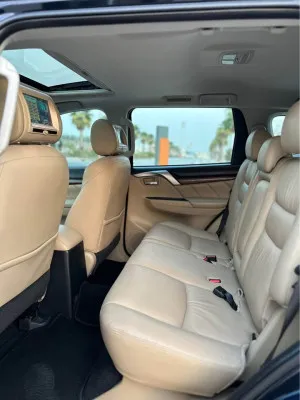 2017 Mitsubishi Montero LS