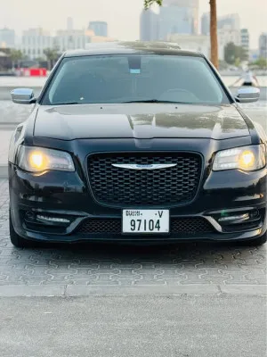 2019 كرايسلر ٣٠٠ C