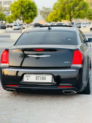 2019 كرايسلر ٣٠٠ C