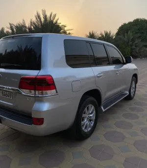2017 Toyota Land Cruiser Grand Touring