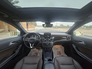2015 مرسيدس-بنز GLA - جي ال اي GLA250