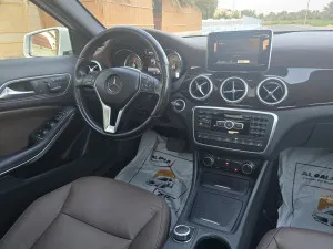 2015 مرسيدس-بنز GLA - جي ال اي GLA250